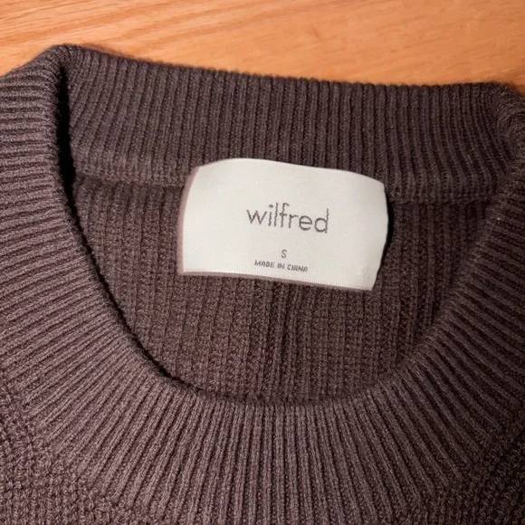 Aritzia Chocolate Ribbed Knit Top - Picture 2 of 2
